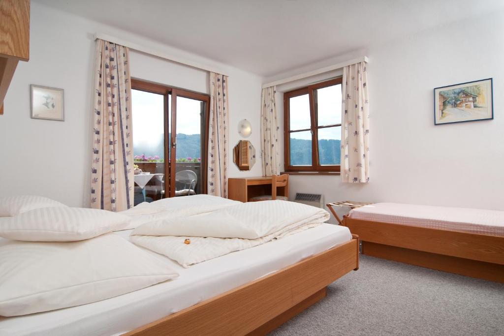 Aparthotel Schuetzenhof Sattendorf Pokój zdjęcie